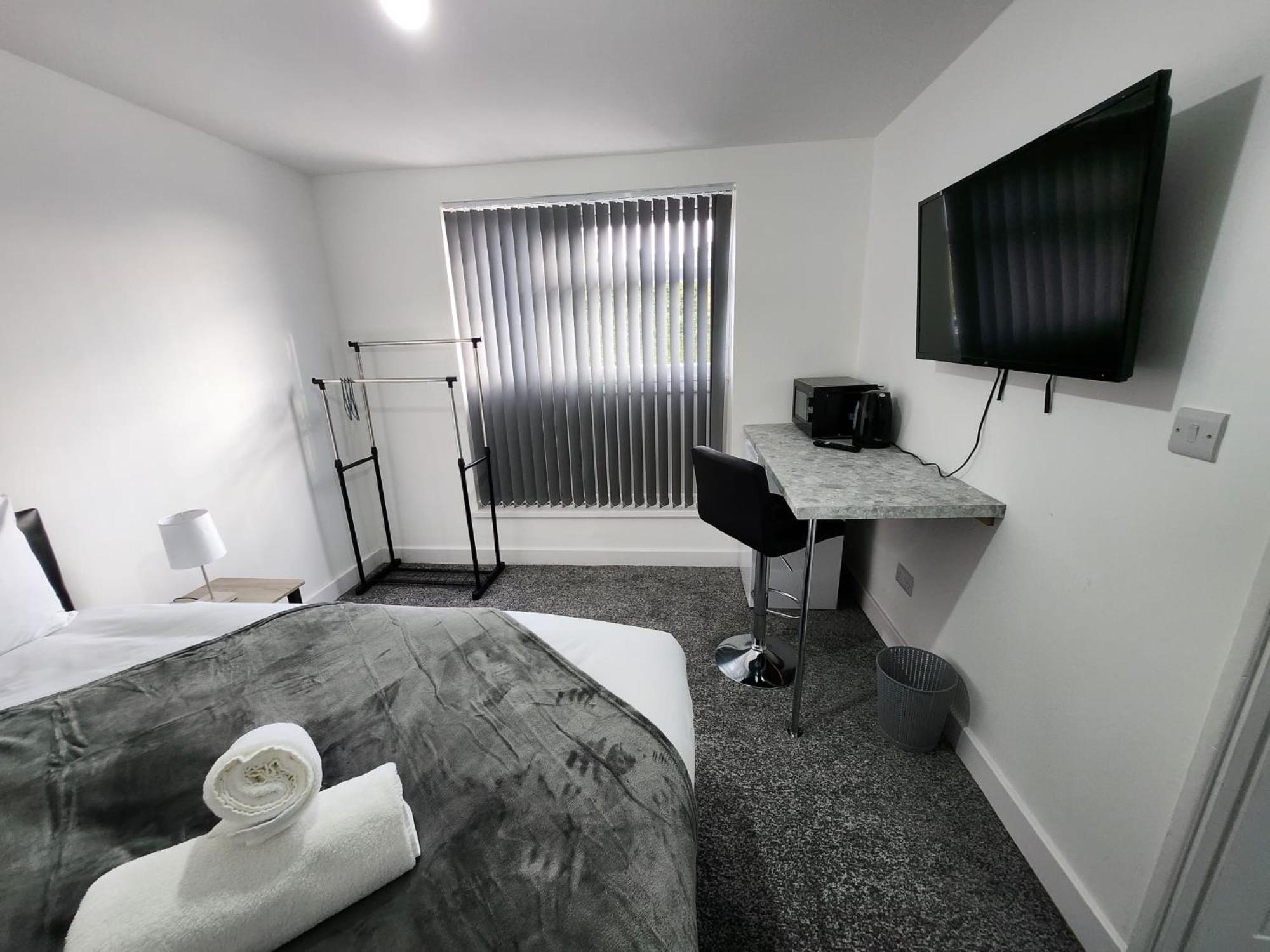 4 Bedroom 2 Bathroom Shared House - Near Bhx And Nec 伯明翰 外观 照片