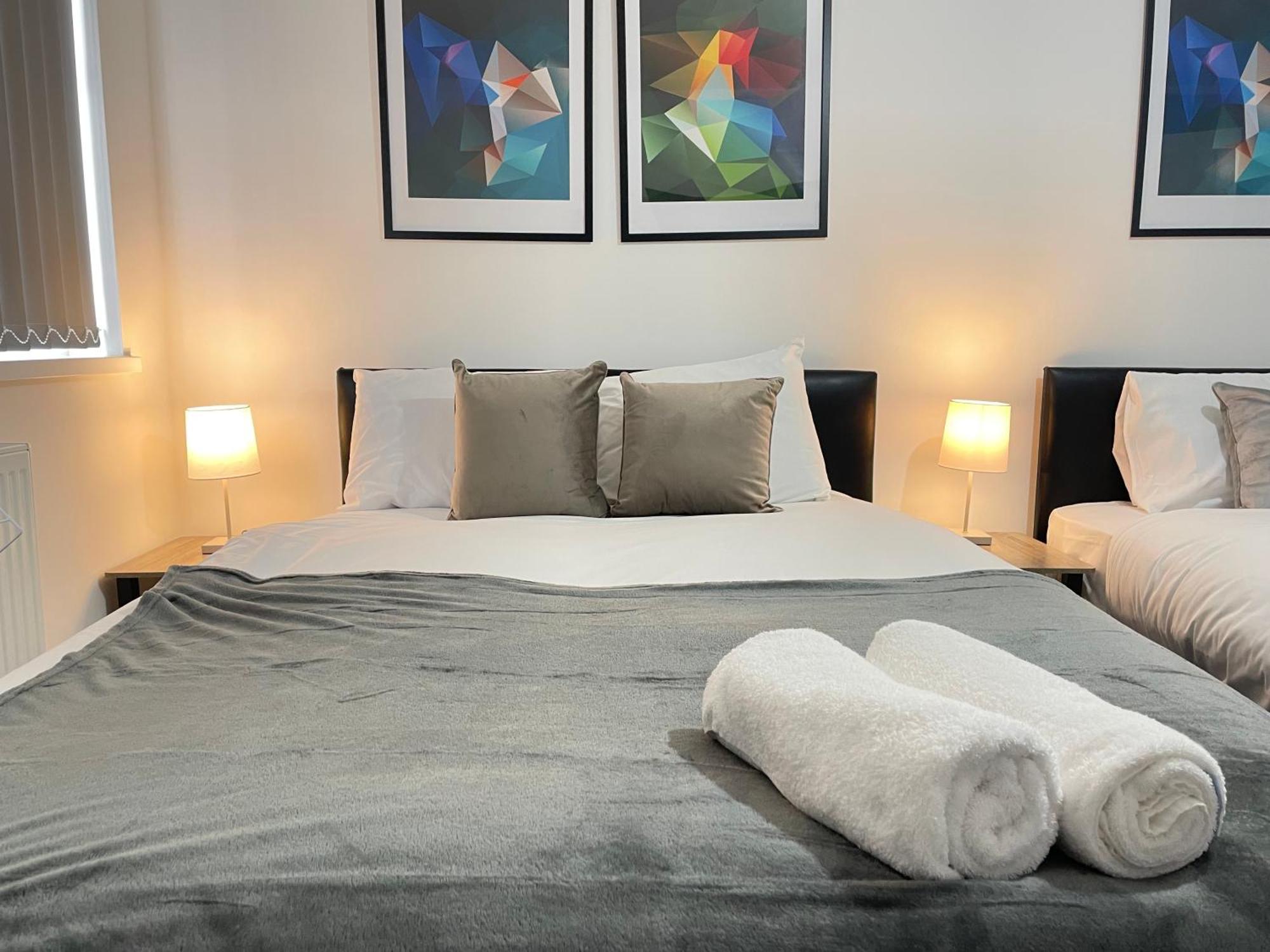 4 Bedroom 2 Bathroom Shared House - Near Bhx And Nec 伯明翰 外观 照片